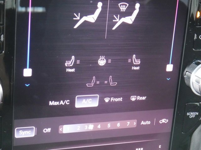 New 2026 RAM 1500 4x4 Crew Cab image 25