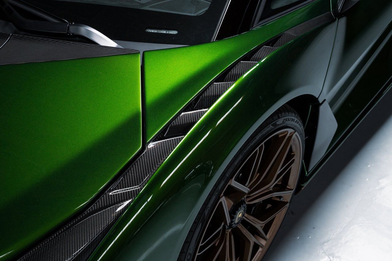 Used 2021 Lamborghini Sian Roadster AWD/4WD image 27