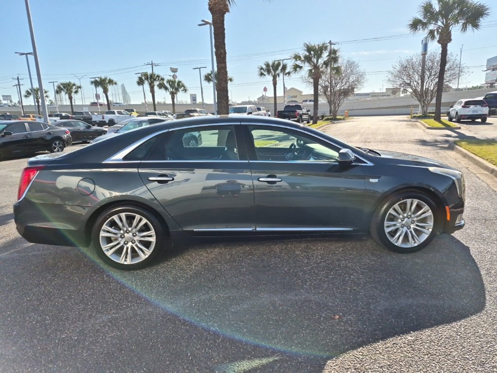Used 2019 Cadillac XTS Luxury image 6