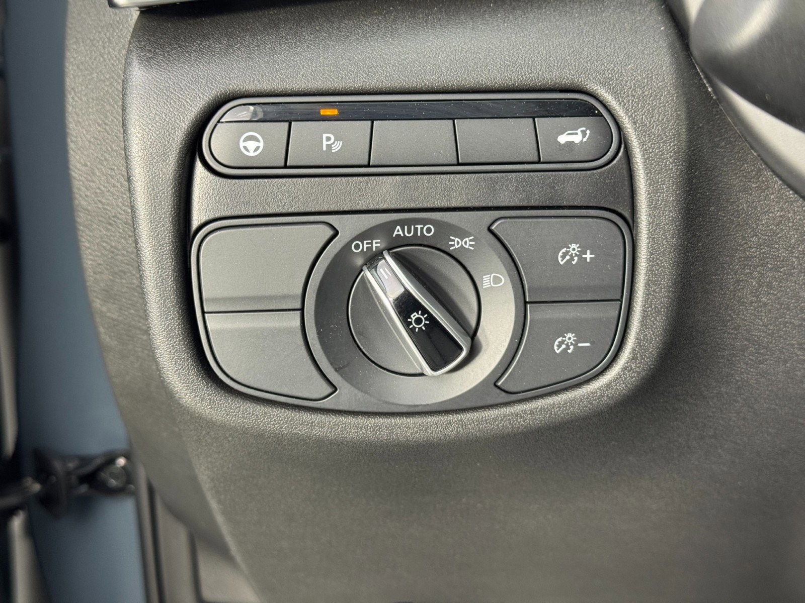 Used 2024 INFINITI QX50 Luxe FWD image 18