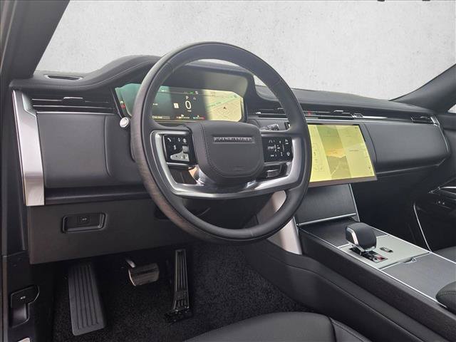 New 2026 Land Rover Range Rover Long Wheelbase SE AWD/4WD image 3