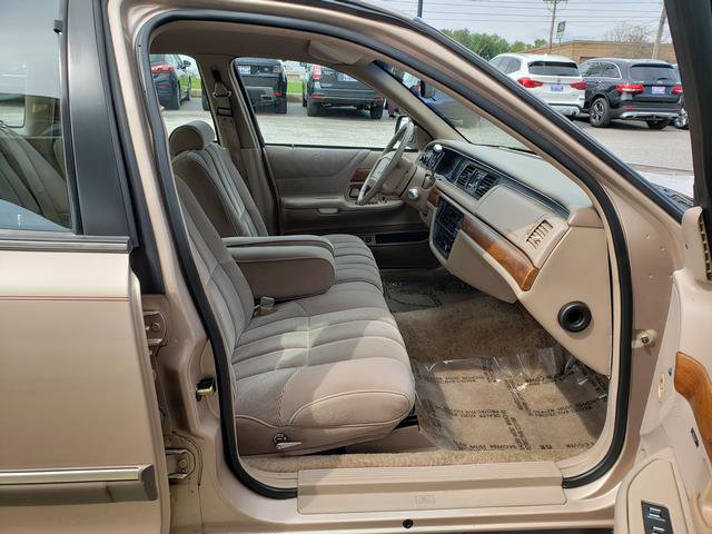 Used 1992 Ford Crown Victoria LX RWD image 18