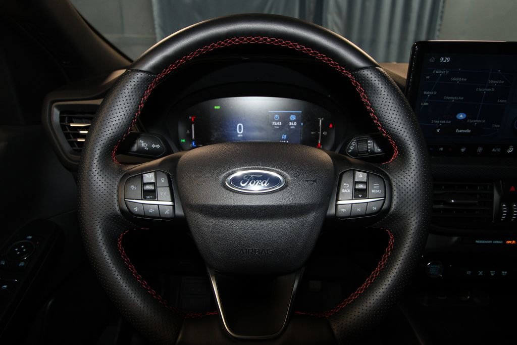 Used 2025 Ford Escape ST-Line Select w/ Tech Pack #1 AWD/4WD image 10