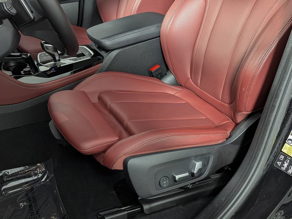 Certified 2023 BMW X4 xDrive30i w/ Convenience Package image 19