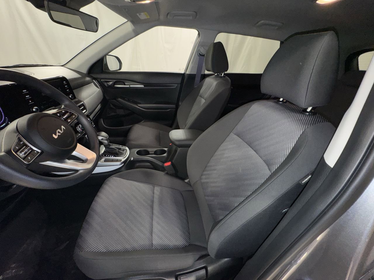 New 2026 Kia Seltos LX image 13