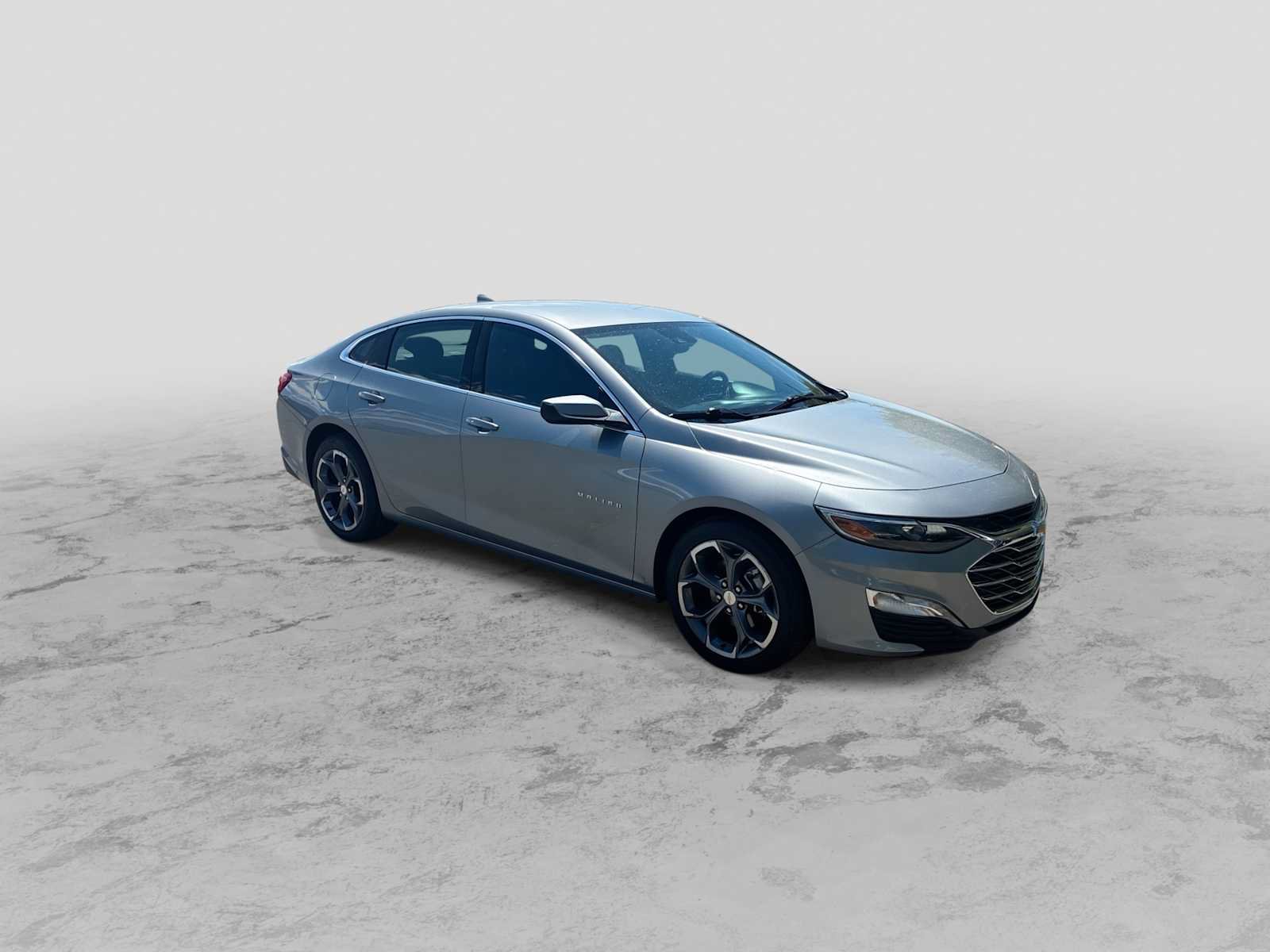 Used 2024 Chevrolet Malibu LT FWD image 1