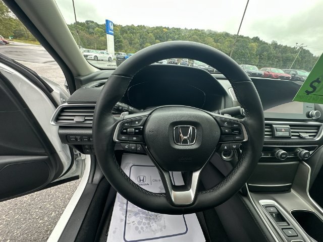 Used 2021 Honda Accord Touring image 14