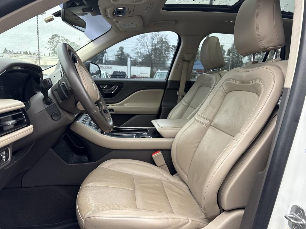 Used 2022 Lincoln Aviator Reserve w/ Equipment Group 201A image 11