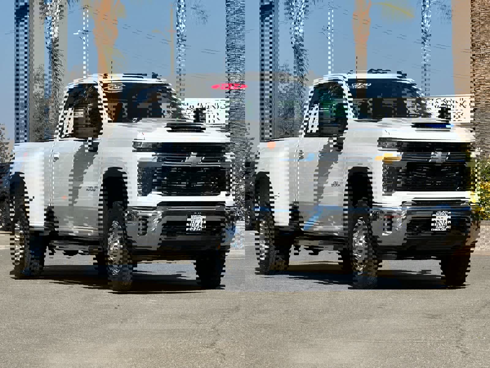 Used 2024 Chevrolet Silverado 3500 LT w/ Convenience Package image 7