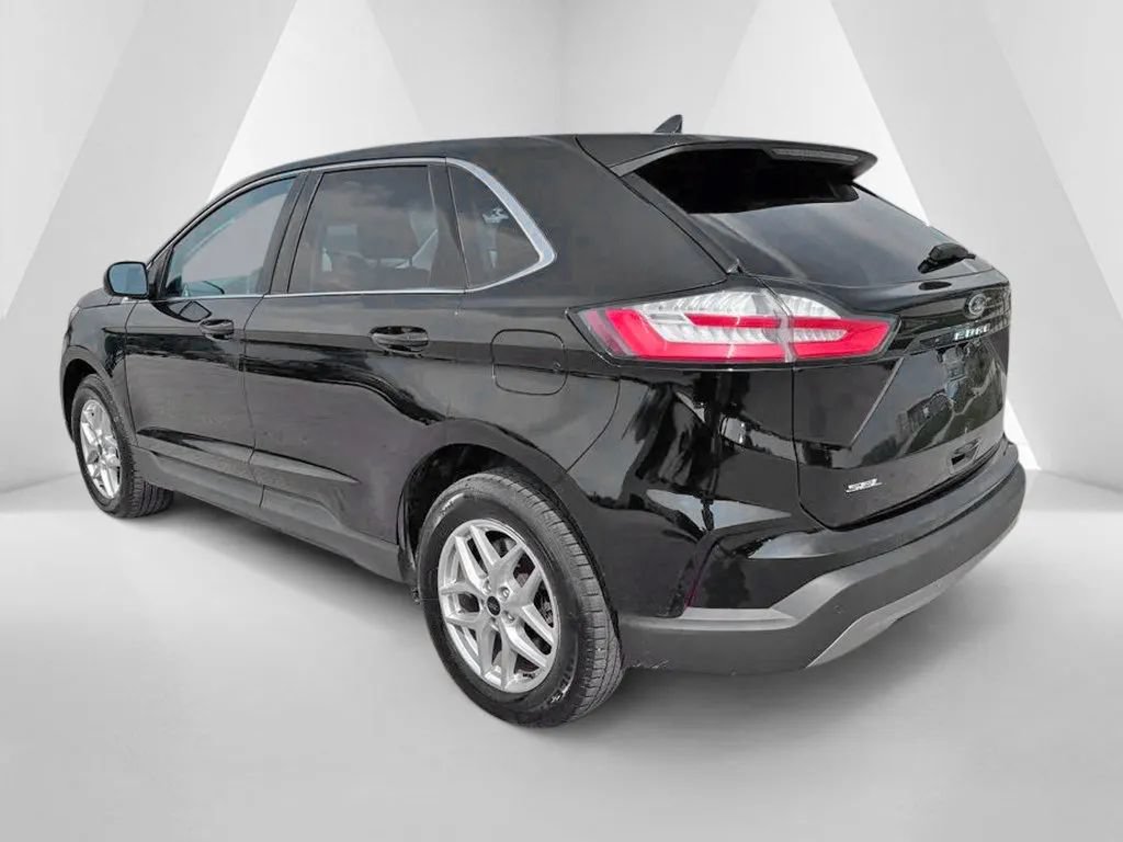Used 2024 Ford Edge SEL AWD/4WD image 5