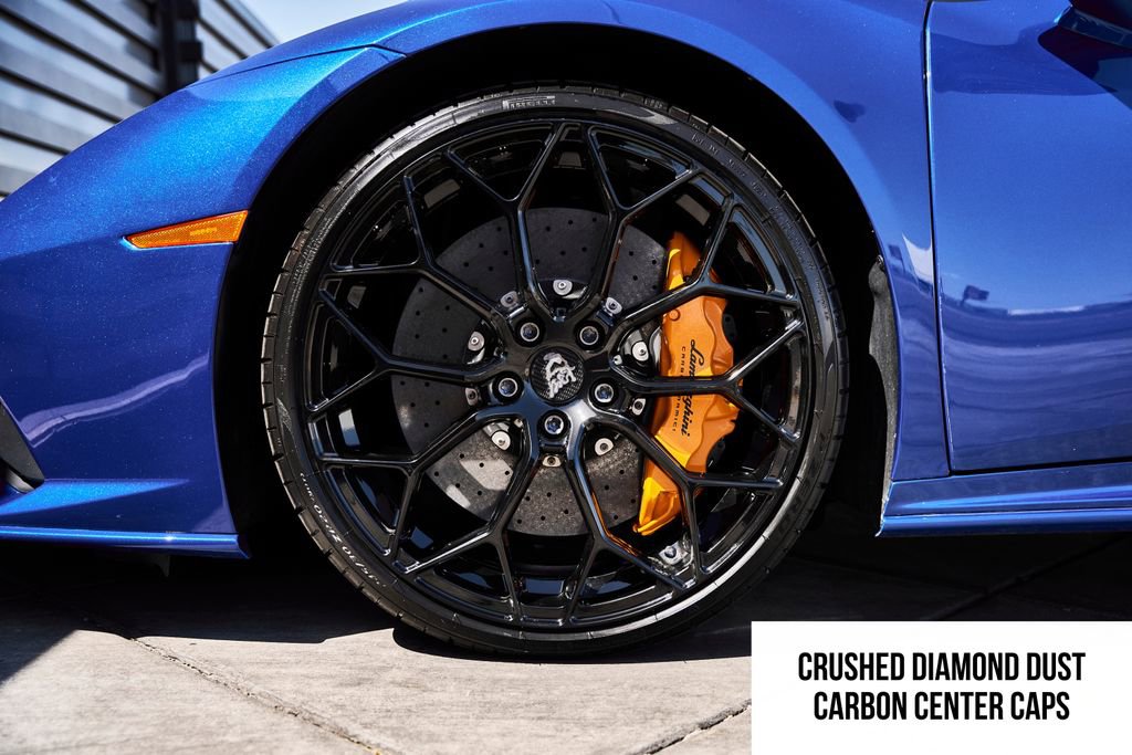 Used 2020 Lamborghini Huracan EVO AWD/4WD image 3