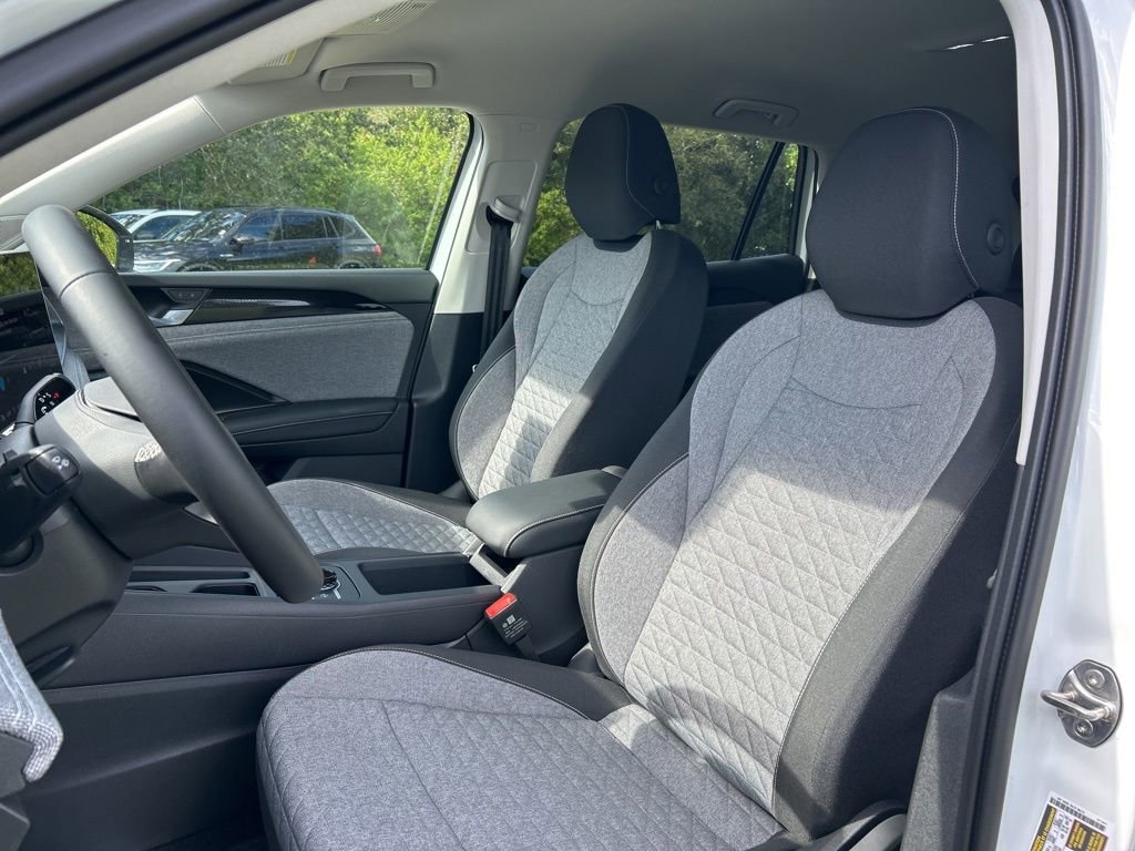 New 2026 Volkswagen Tiguan S image 13