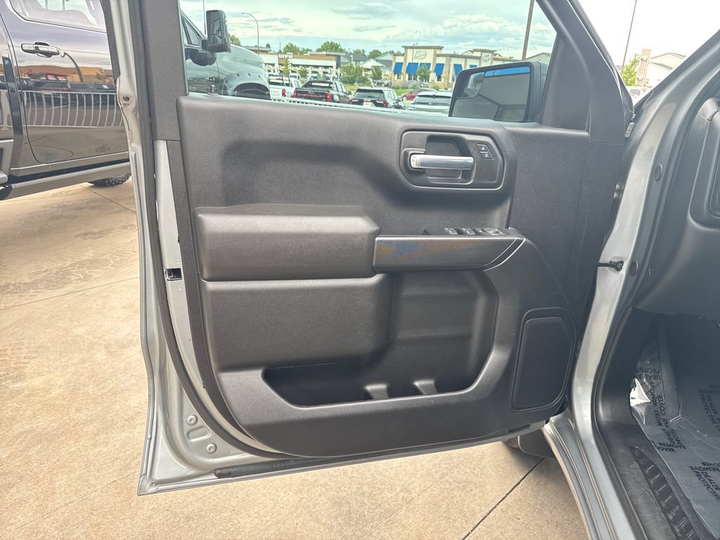 Used 2024 Chevrolet Silverado 1500 Custom AWD/4WD image 10