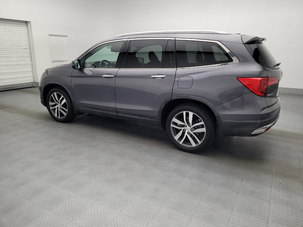 Used 2017 Honda Pilot Touring image 3