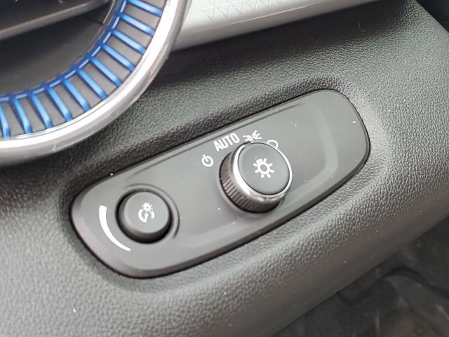 Used 2024 Chevrolet Trax LT w/ Driver Confidence Package image 33