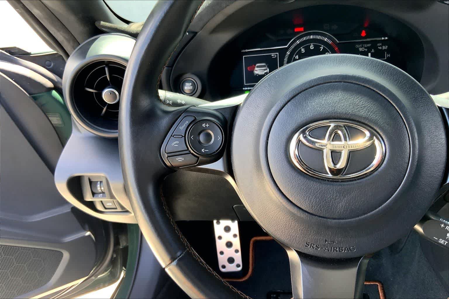 Used 2025 Toyota GR86 Hakone Edition RWD image 23