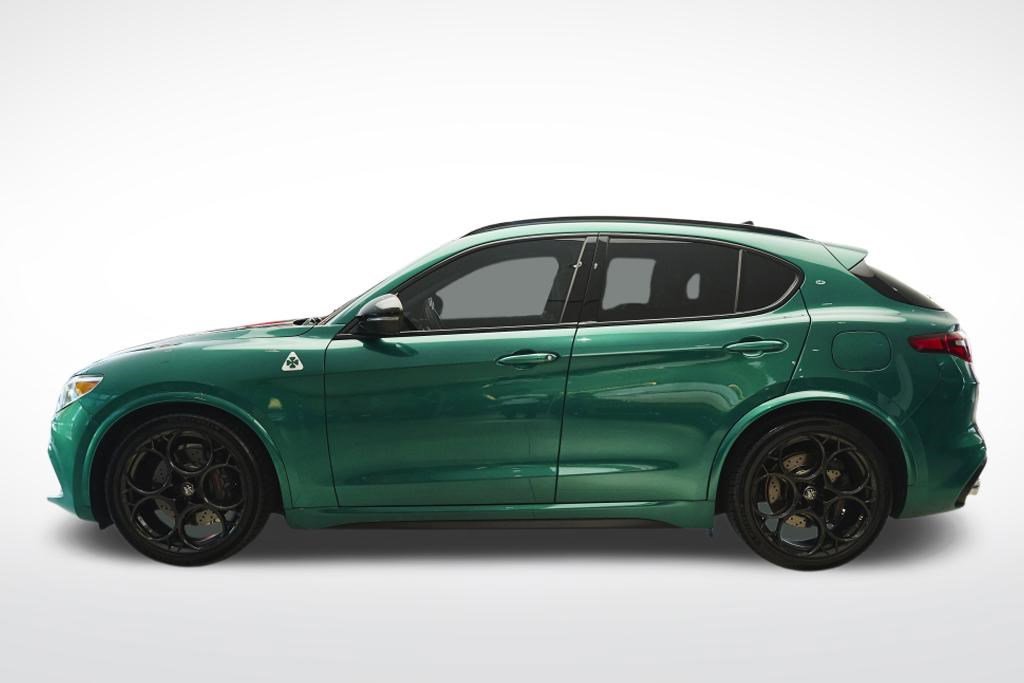 Used 2023 Alfa Romeo Stelvio Quadrifoglio w/ Active Assist Plus Package AWD/4WD image 2