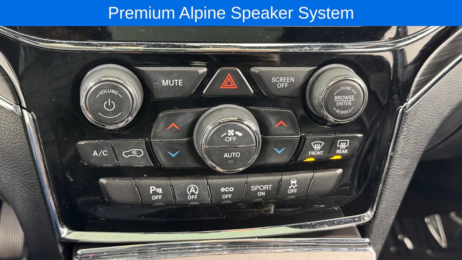 Used 2019 Jeep Grand Cherokee Limited w/ Luxury Group II AWD/4WD image 27