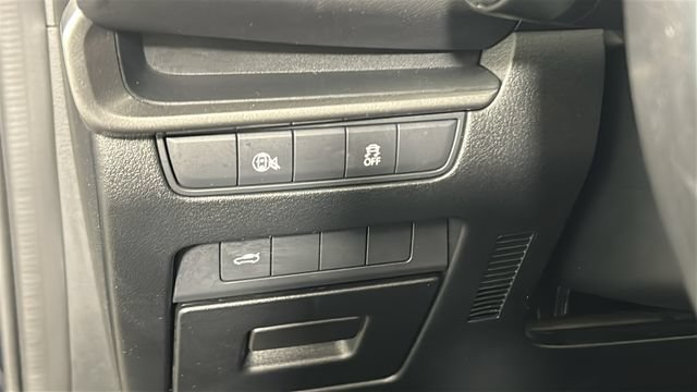 Used 2024 MAZDA MAZDA3 s FWD image 20