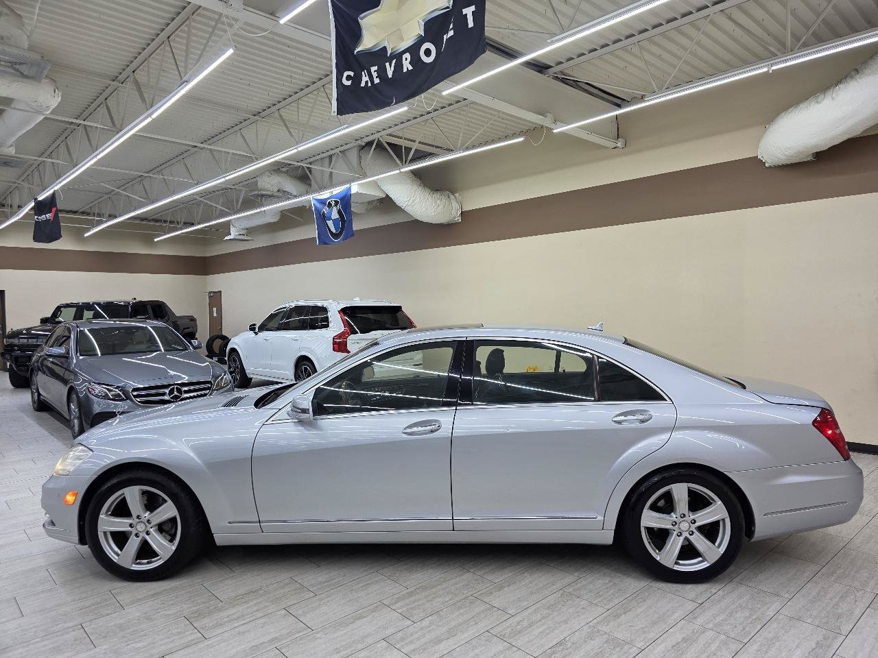 Used 2010 Mercedes-Benz S 550 image 9