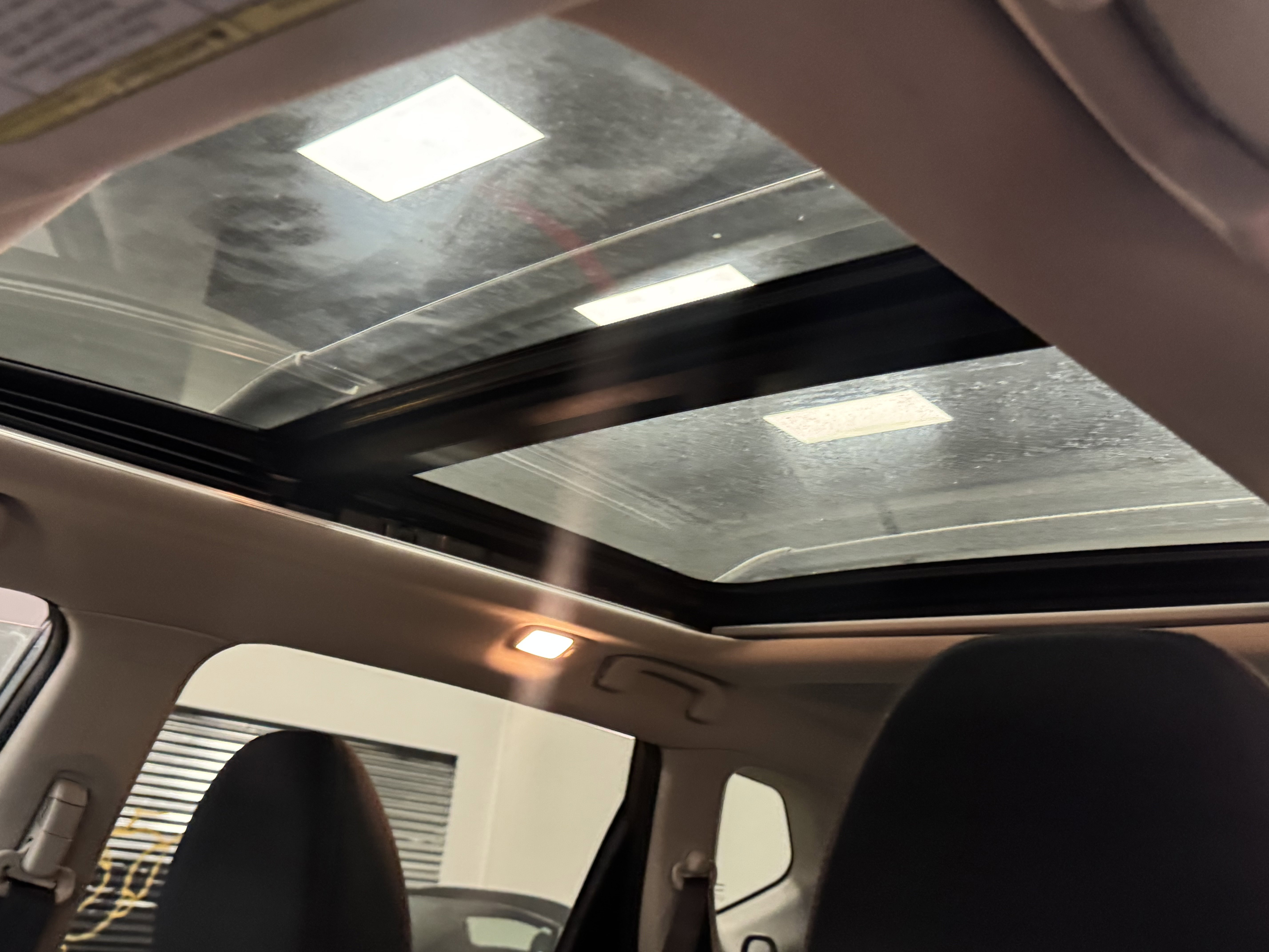 Used 2017 Nissan Rogue SV image 14
