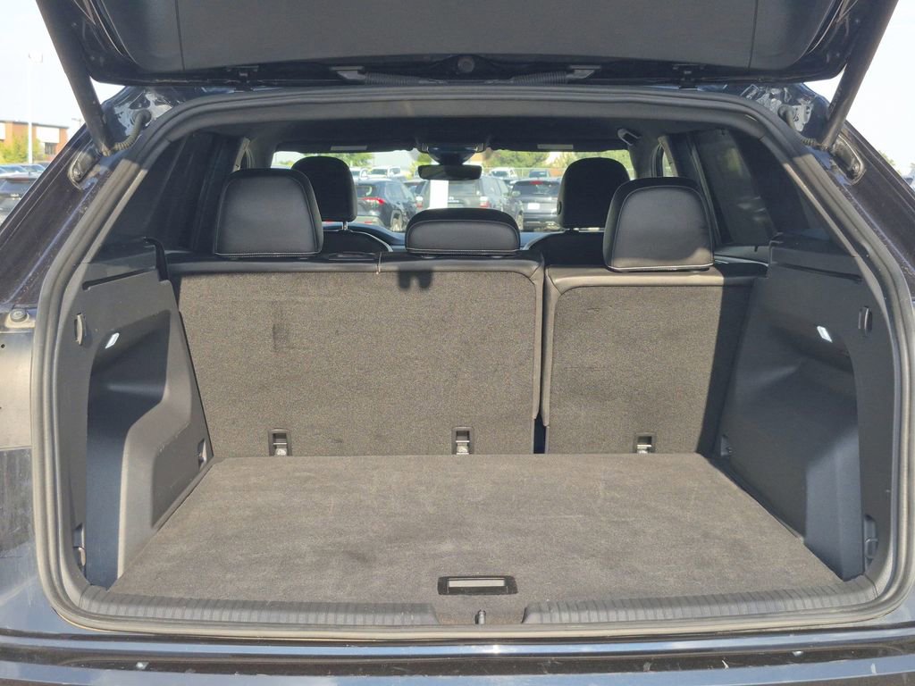 Used 2024 Volkswagen Atlas Cross Sport SE image 14