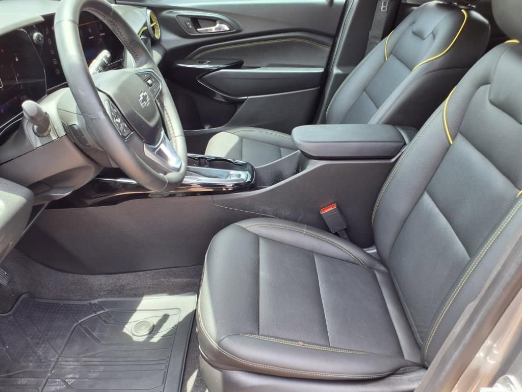 Used 2025 Chevrolet Trax ACTIV w/ Driver Confidence Package FWD image 13