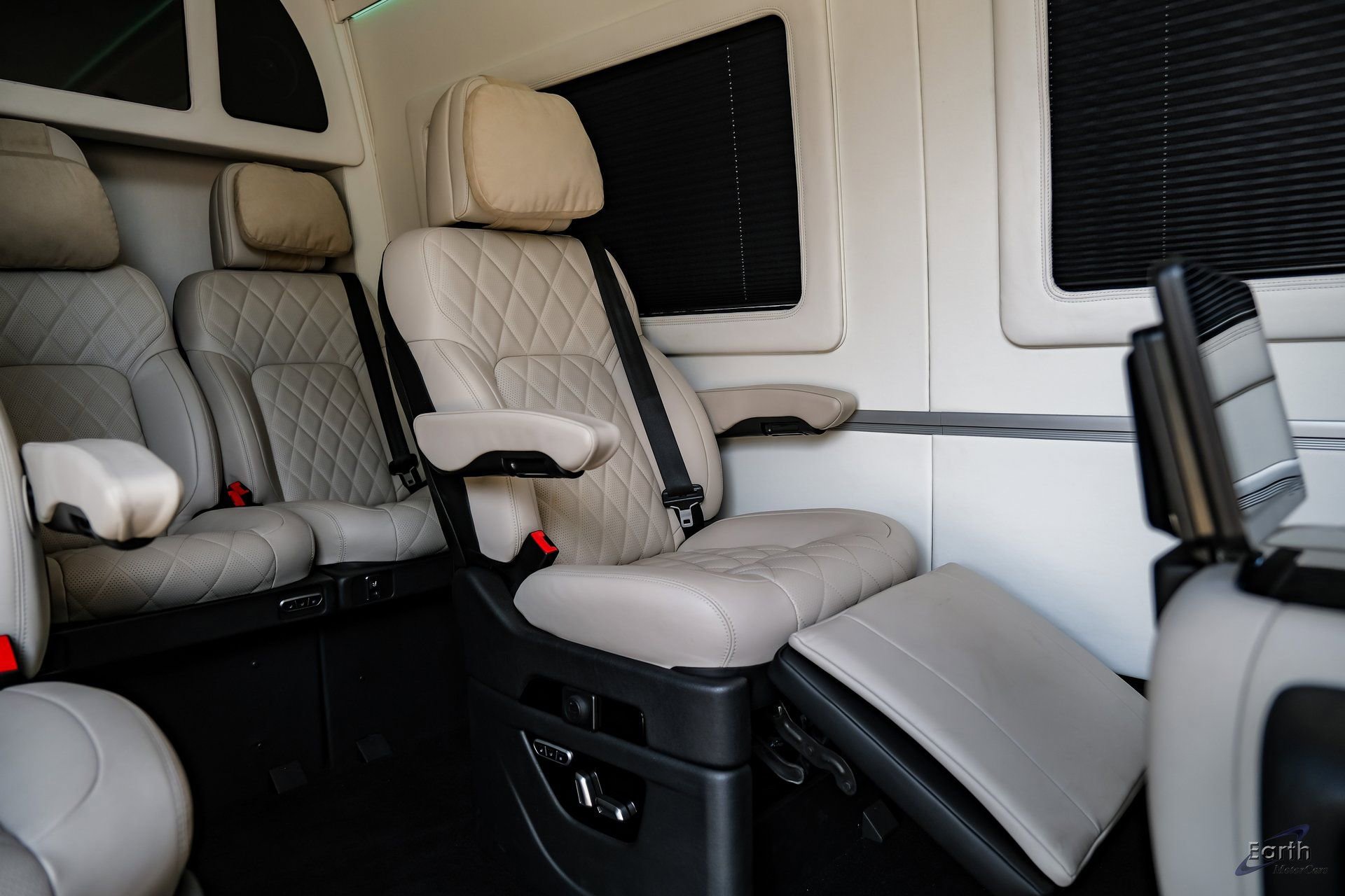 Used 2022 Mercedes-Benz Sprinter 2500 image 88