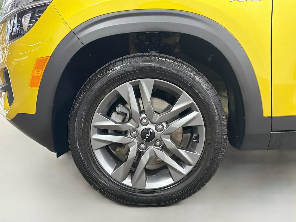 Used 2023 Kia Seltos S AWD/4WD image 31