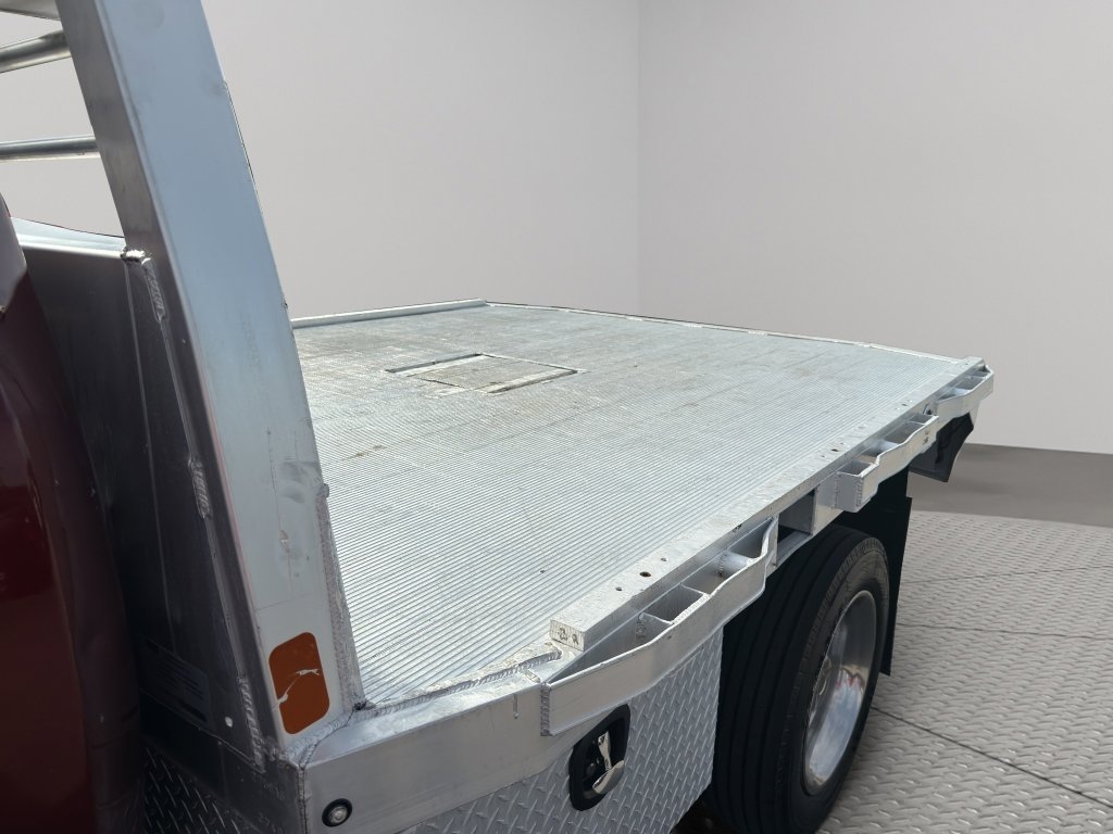 Used 2018 RAM 5500 SLT w/ Quick Order Package 27G SLT AWD/4WD image 14