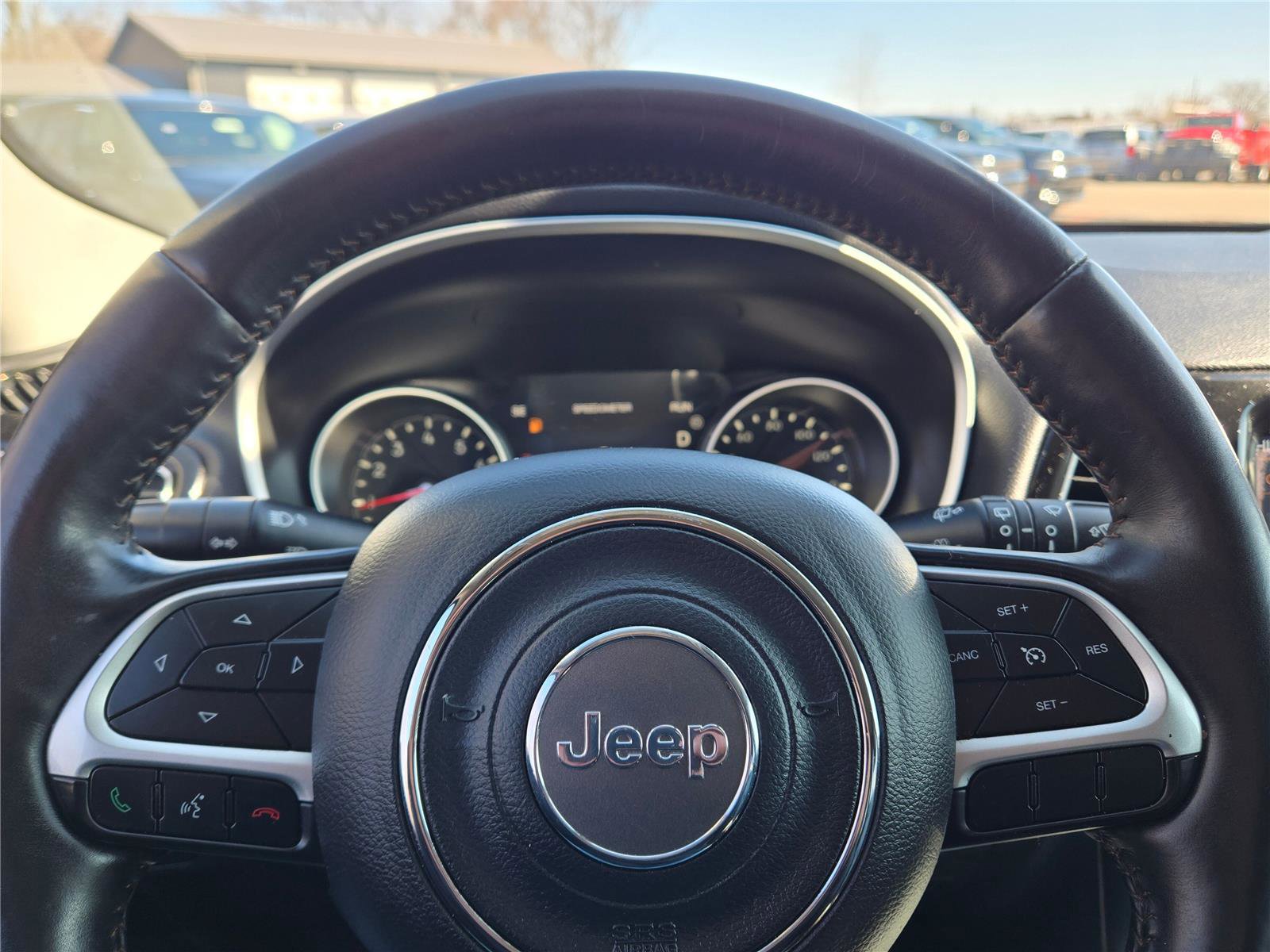 Used 2019 Jeep Compass Limited w/ Safety & Security Group image 34