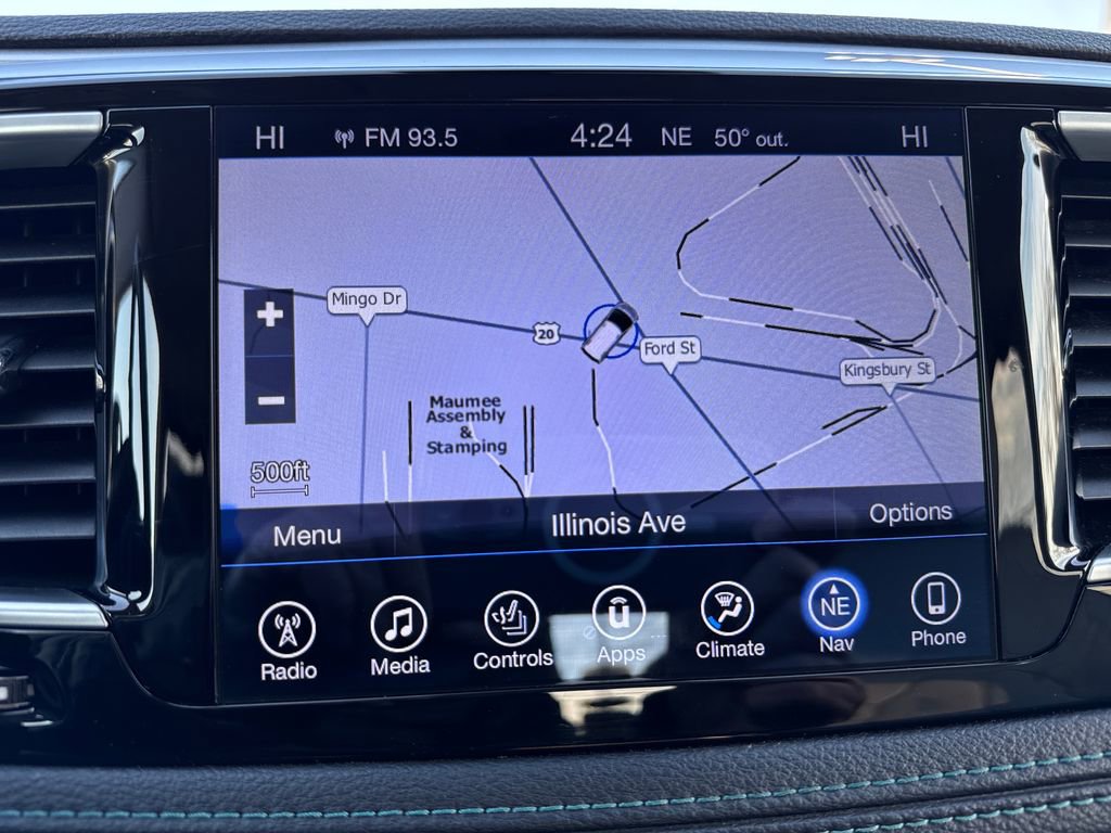 Used 2017 Chrysler Pacifica Platinum image 24