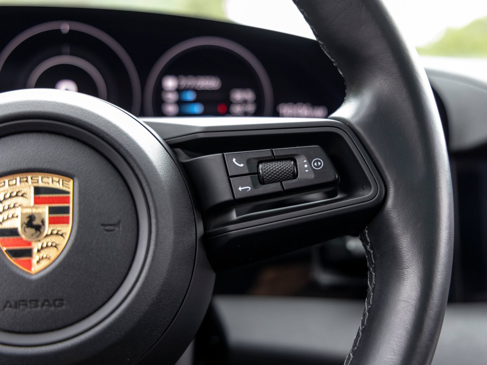 Certified 2023 Porsche Taycan w/ Premium Package RWD image 30