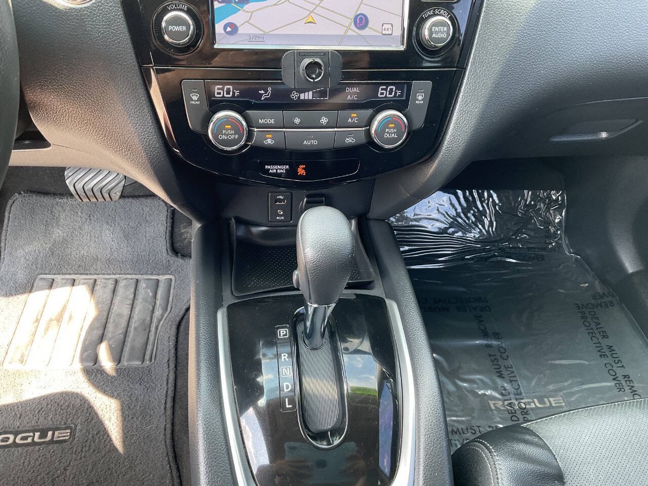 Used 2016 Nissan Rogue SL FWD image 22