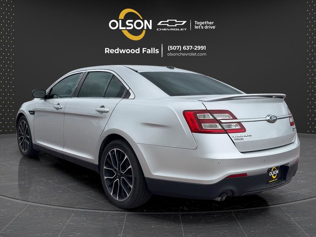Used 2018 Ford Taurus SHO AWD/4WD image 3