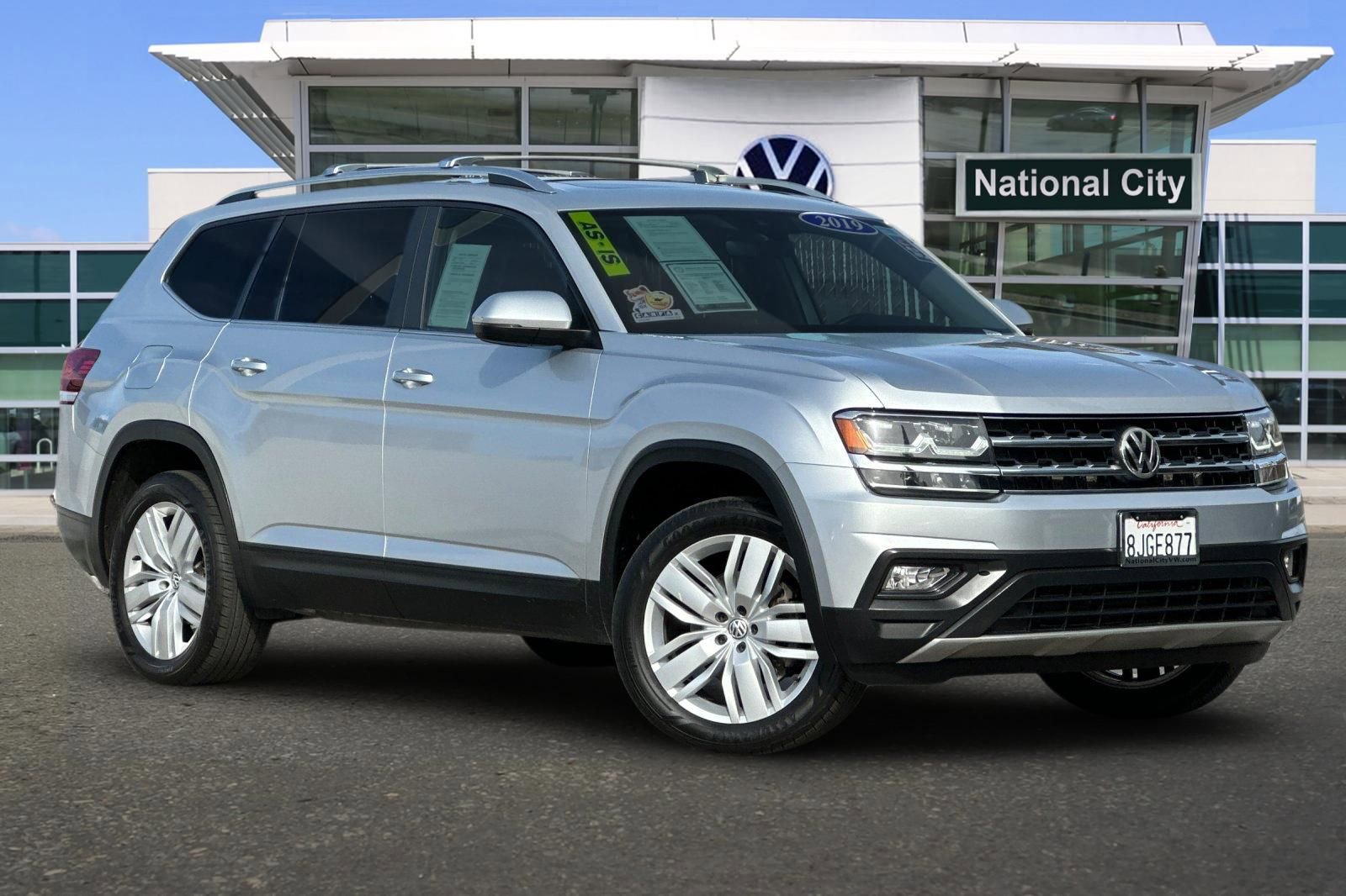 Used 2019 Volkswagen Atlas SE w/ Panoramic Sunroof Package image 2
