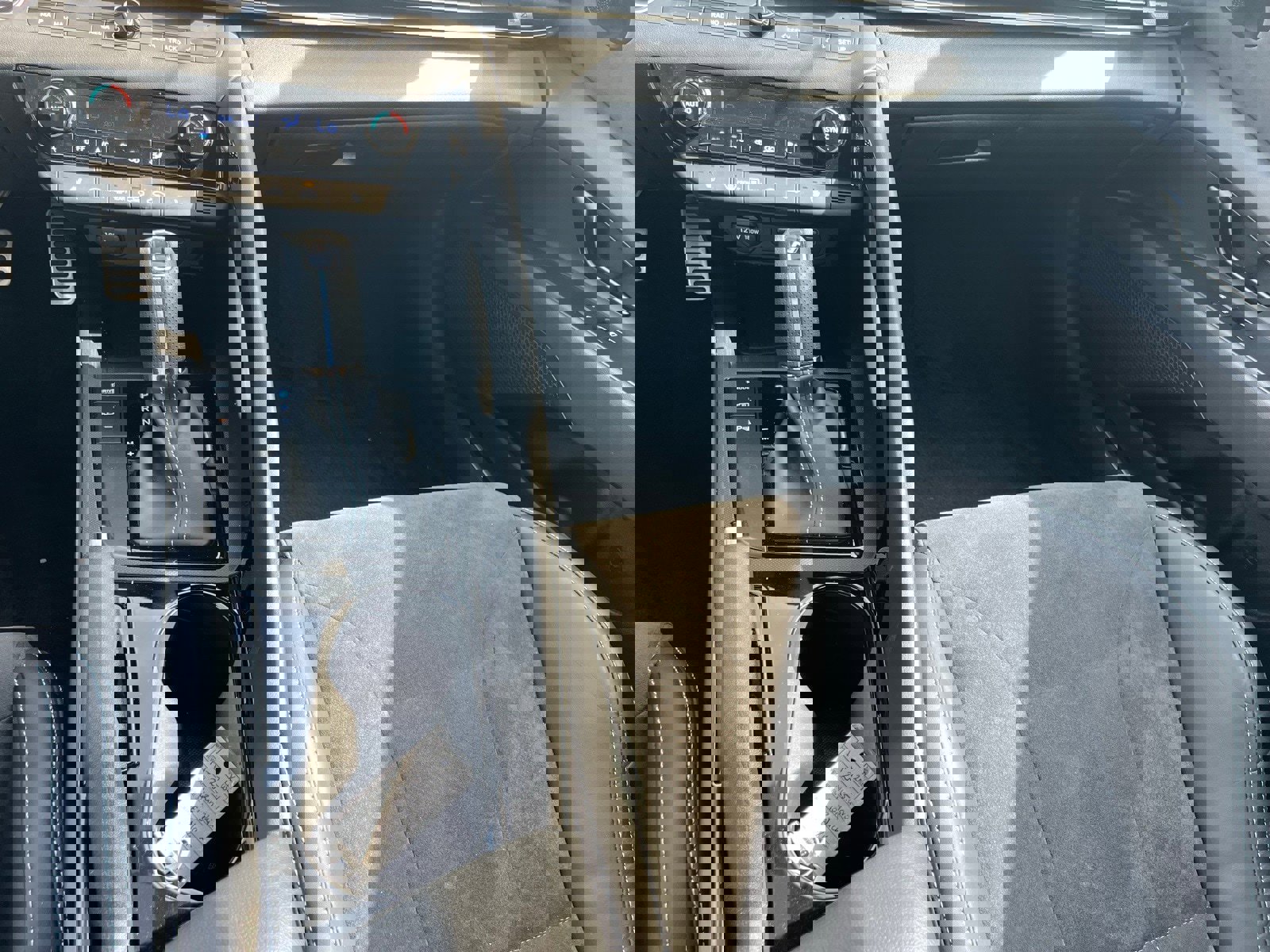 Used 2025 Hyundai Elantra N image 35