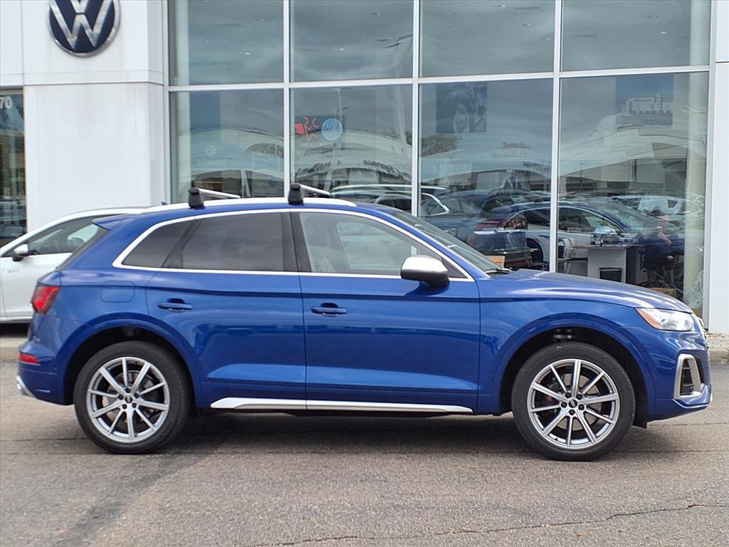 Used 2023 Audi SQ5 Prestige w/ Prestige Package image 8