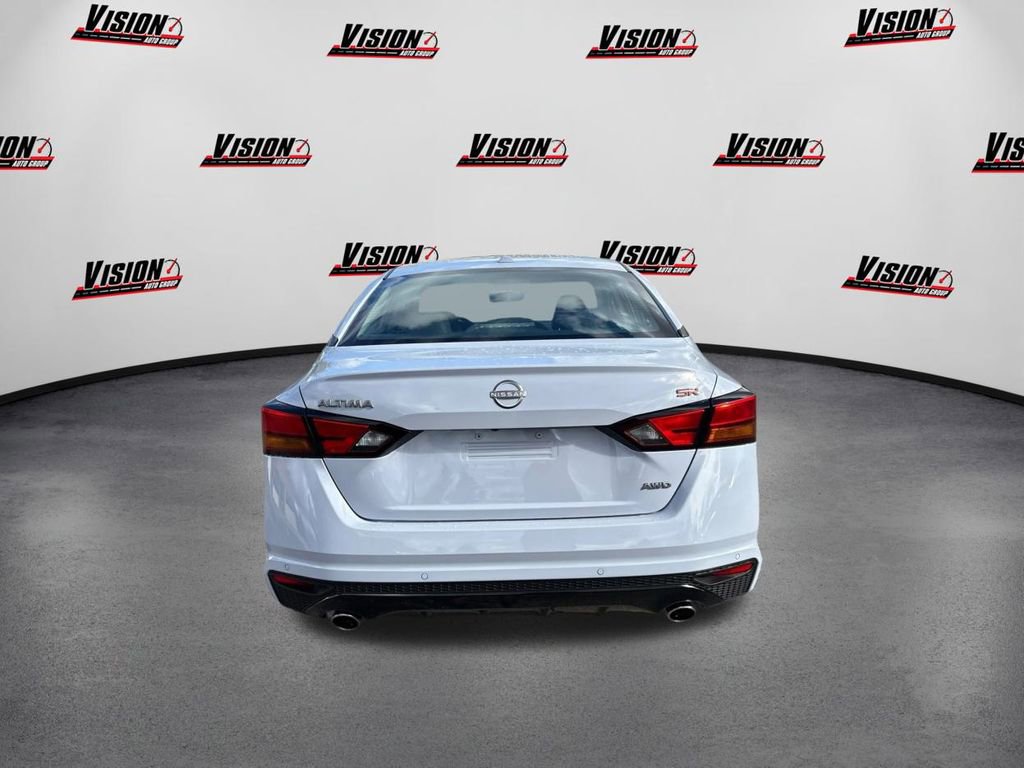 New 2025 Nissan Altima 2.5 SR w/ SR Premium Package image 6