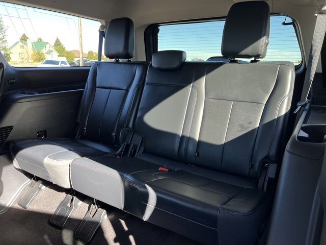 Used 2023 Ford Expedition Max XLT image 32