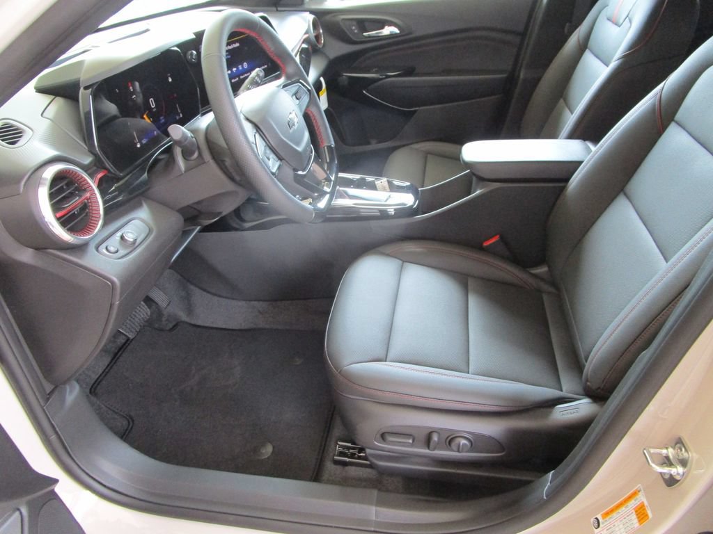 New 2026 Chevrolet Trax RS w/ Driver Confidence Package FWD image 22