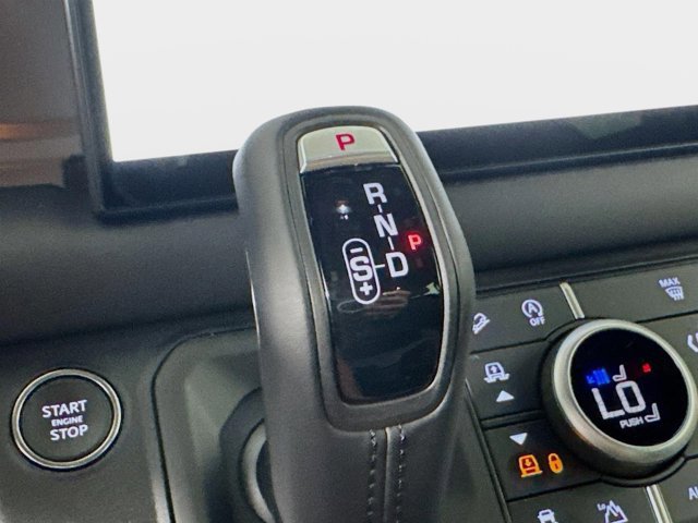 Used 2025 Land Rover Defender 110 X image 19