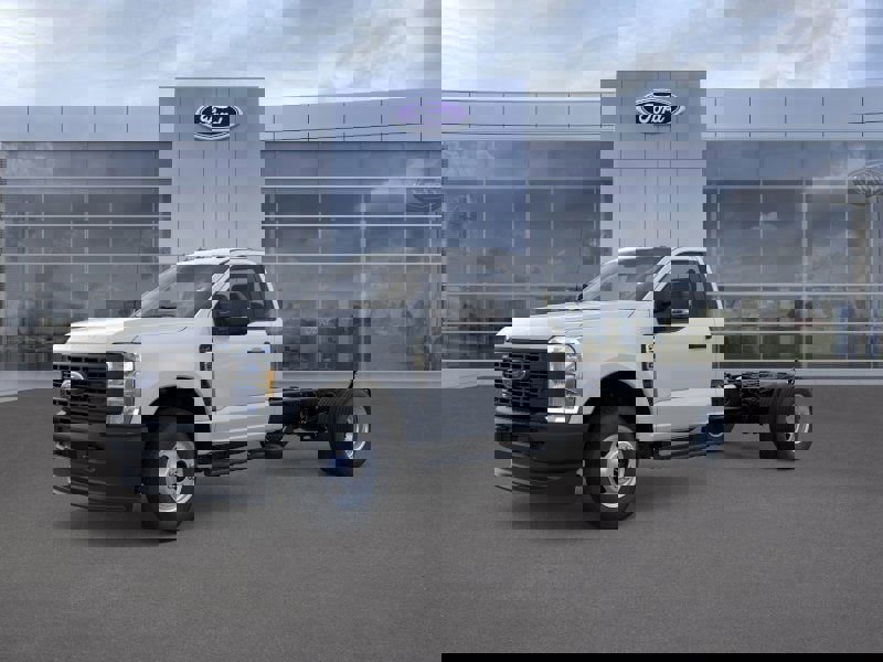 New 2025 Ford F350 XL