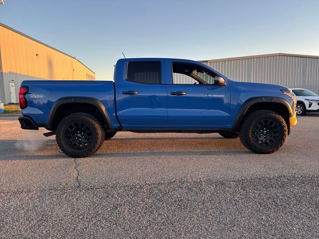 Used 2025 Chevrolet Colorado Trail Boss image 7