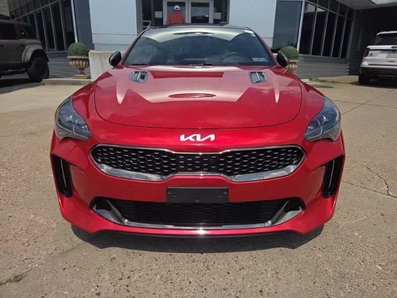 Used 2023 Kia Stinger GT2 AWD/4WD image 2