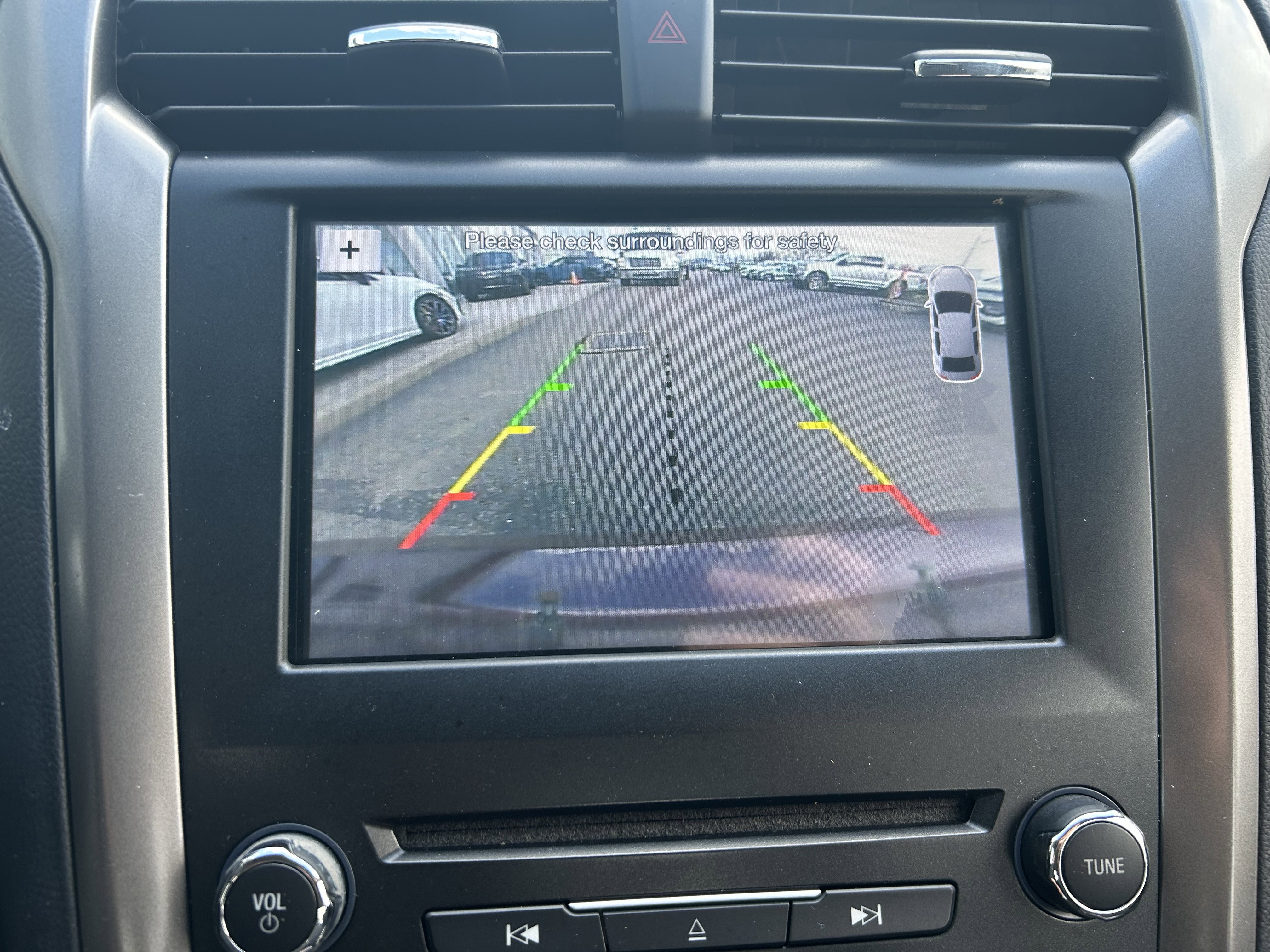 Used 2017 Ford Fusion SE w/ Fusion SE Technology Package image 13