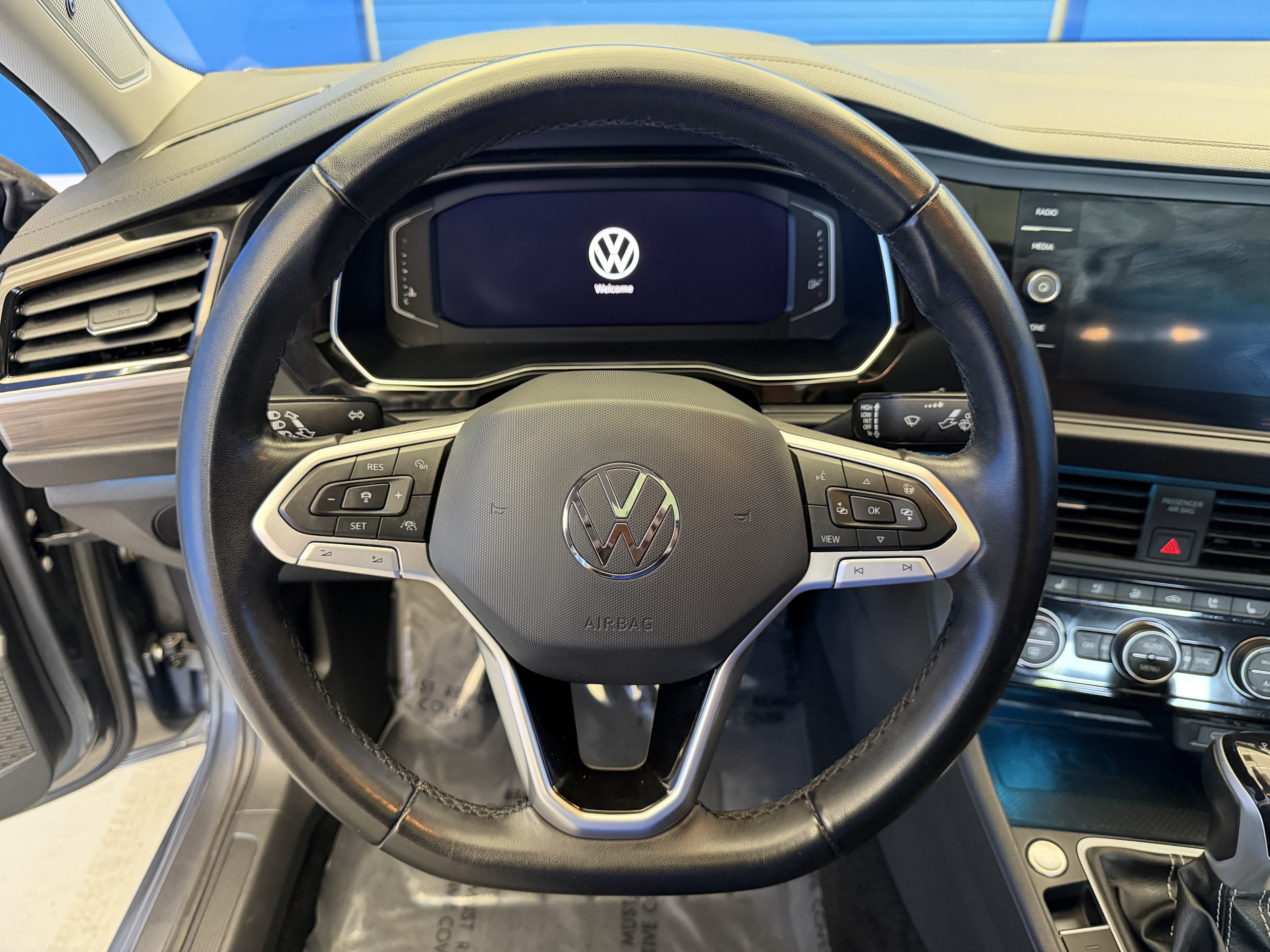 Used 2024 Volkswagen Jetta SEL FWD image 14