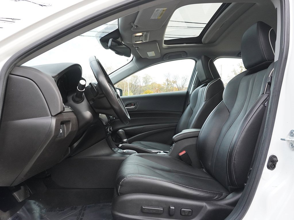 Used 2021 Acura ILX w/ Premium Package image 30