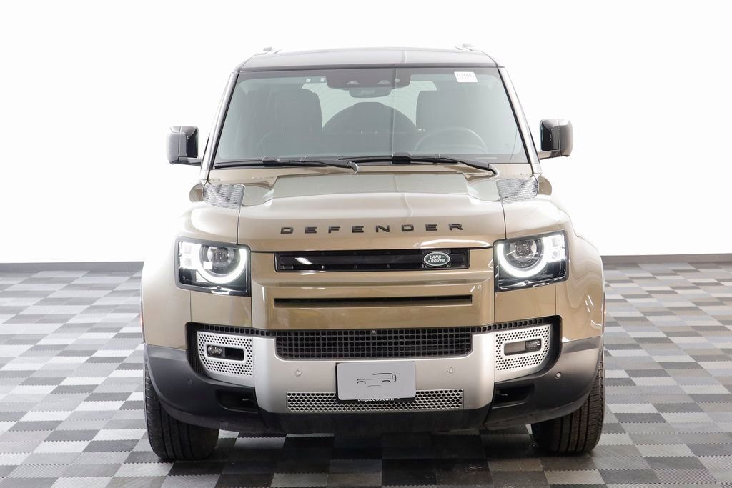 Used 2025 Land Rover Defender 110 S image 21