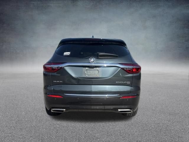Used 2018 Buick Enclave Avenir w/ Avenir Technology Package AWD/4WD image 4